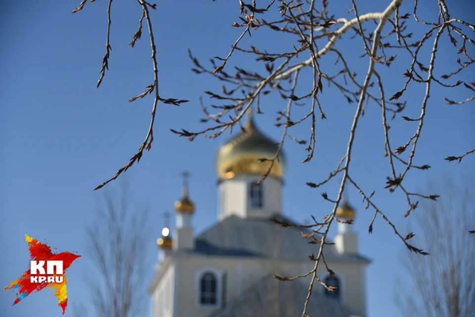 Михаило-Архангельский мужской монастырь в деревне Козиха Ордынского района - место особенное для православных верующих.