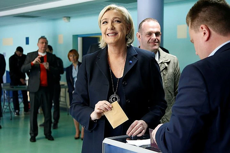 Несмотря на образ "фашистов и расистов", который лепили семье Ле Пен газеты на протяжение тридцати лет, — простой француз проголосует за Марин