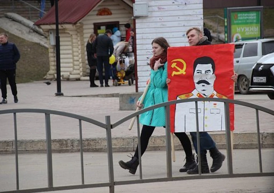 Сталинизм начинает возрождаться благодаря молодежи. фото: www.sms-news.ru