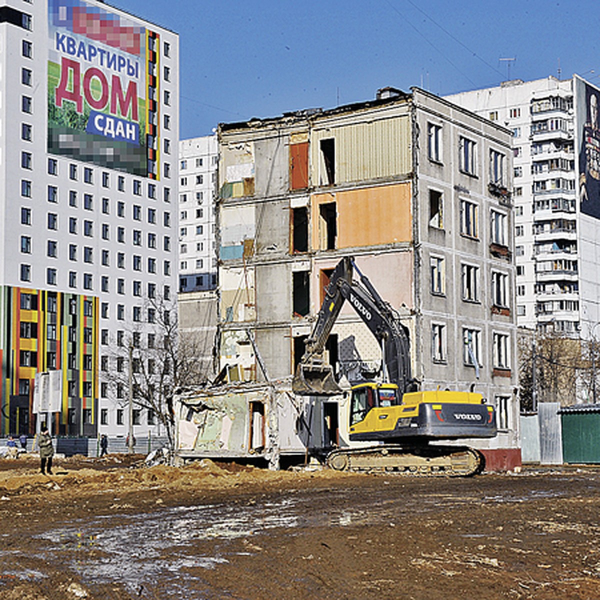 По списку сносимых хрущевок уже проголосовали более 20 тысяч москвичей -  KP.RU