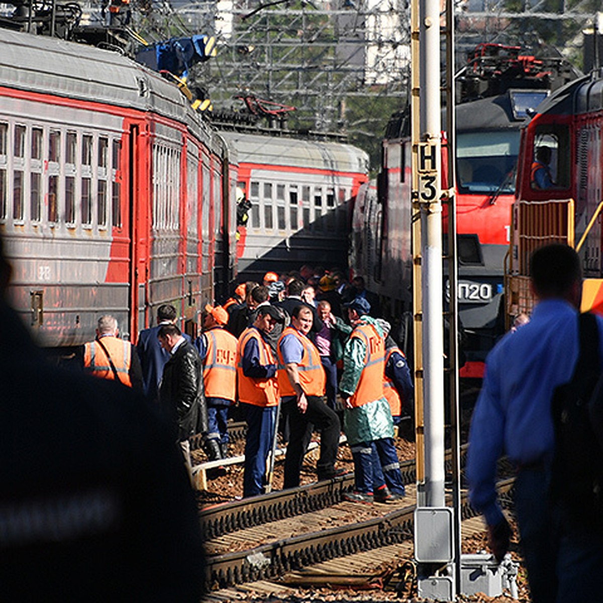 На Курском вокзале в Москве электричка столкнулась со скоростным поездом -  KP.RU