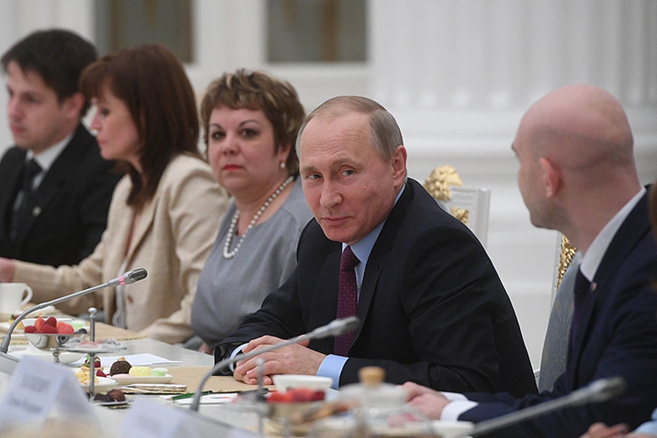 Владимир Путин решил рассказать подробно, как он "выучился на чекиста"
