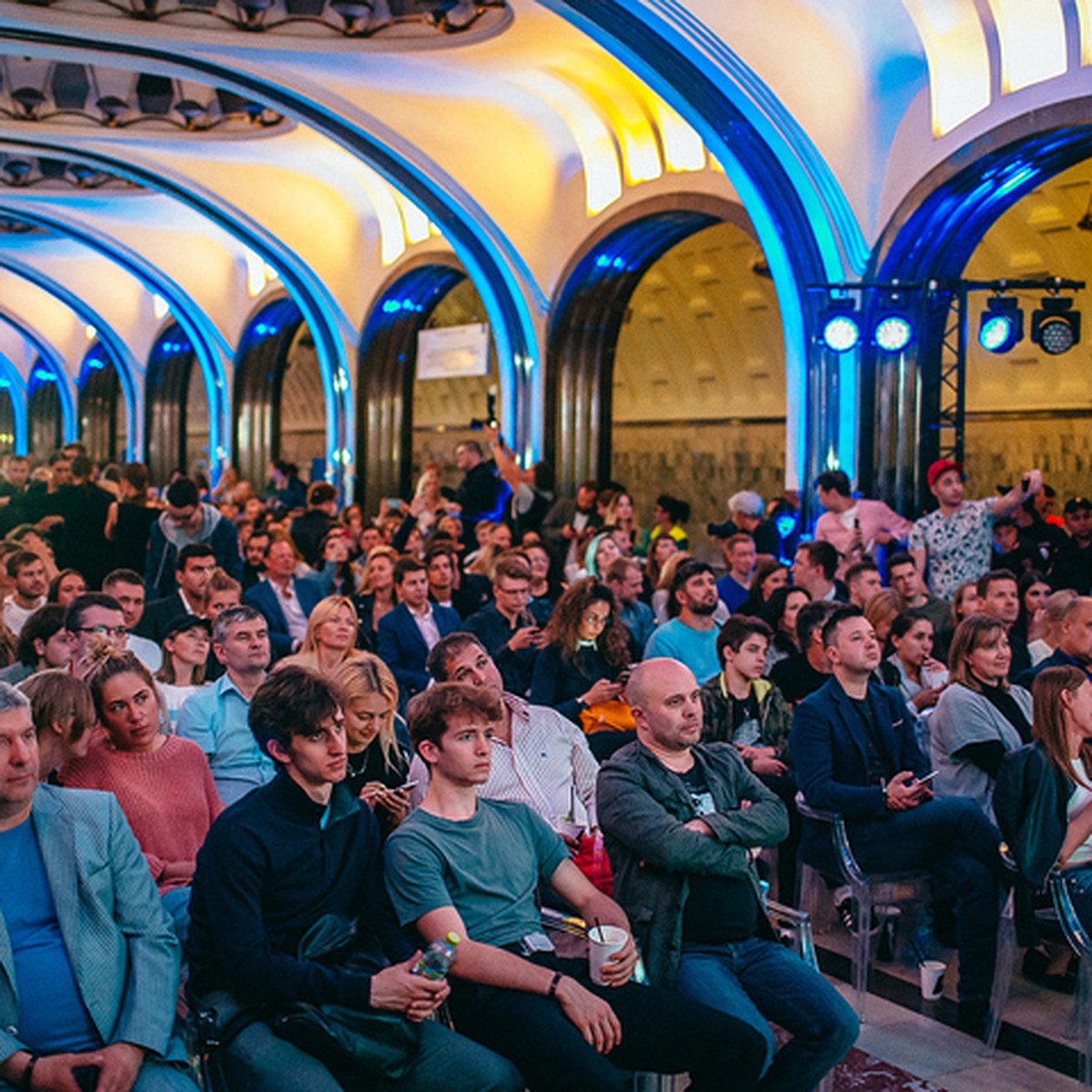 Премьера нового сезона «Игры престолов» состоялась в московском метро при  поддержке «Ростелекома» - KP.RU