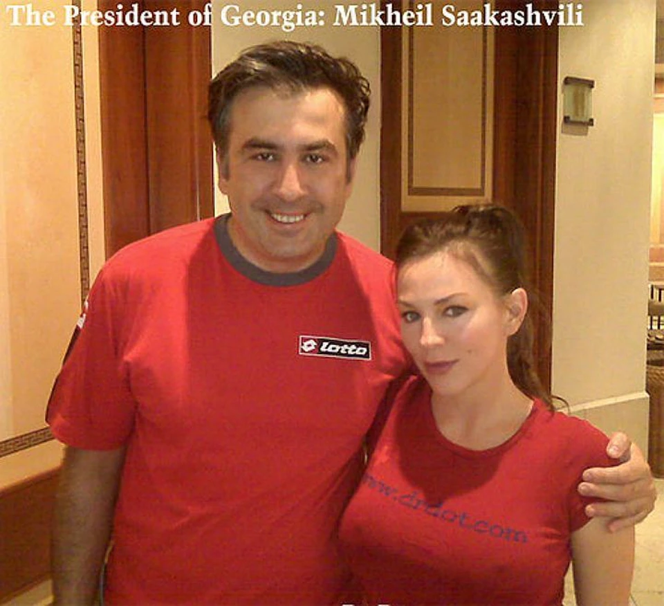 Президента Грузии девушка называет "самым любимым клиентом"