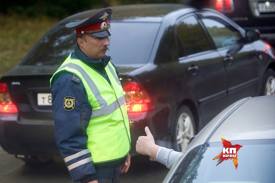 В ГИБДД поясняют, что Администрация самовольно обустроила «выделенки»