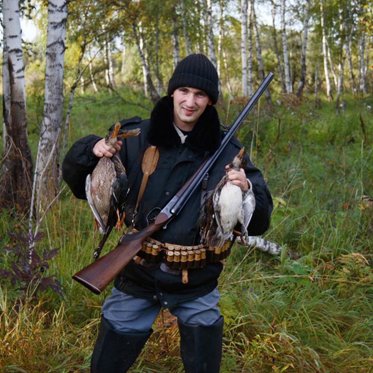 Какого зверя охотники. Осенняя охота в Иркутской области. Животные на которых охотятся в России.
