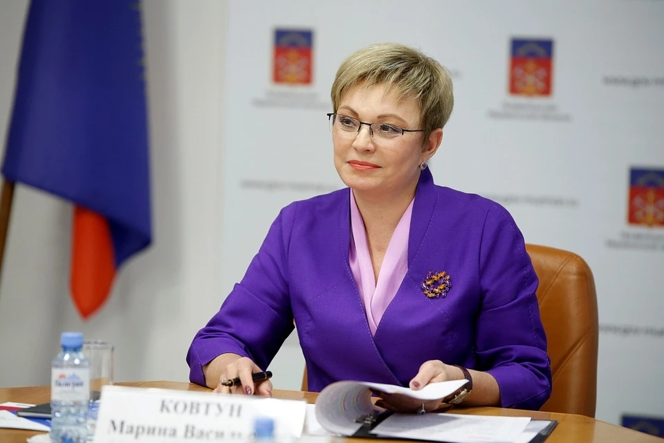 Марина Ковтун в очередной раз опровергла слухи об отставке. Фото: пресс-служба правительства Мурманской области.