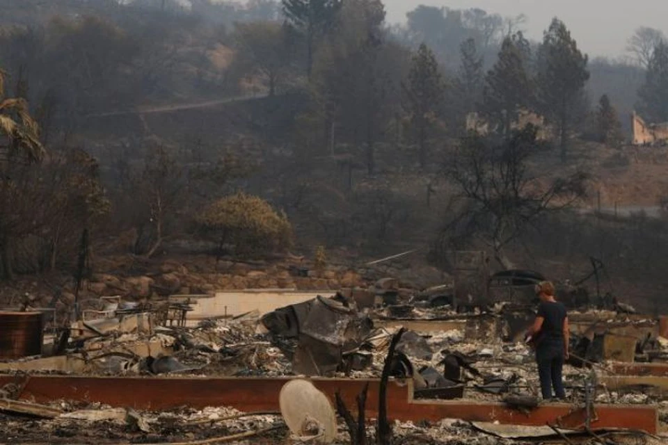Масштабные лесные пожары на севере Калифорнии уничтожили более 5,7 тысячи домов и построек
