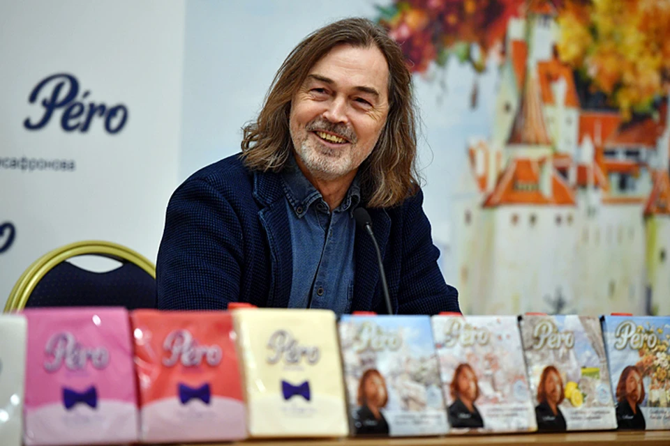 Раньше искусство было доступно лишь для элит, — отметил на презентации заслуженный художник России. — Но сегодня все иначе, искусство становится ближе