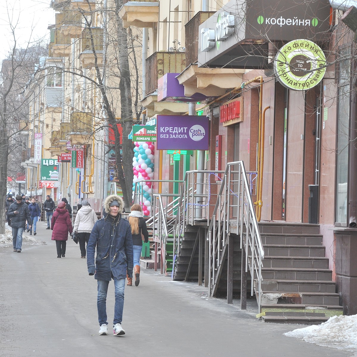 Бизнесмены «взяли в плен» бабушку и рушат дом в центре Челябинска - KP.RU