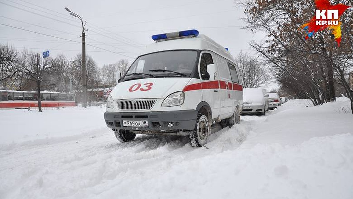 Новый год-2018 в Ижевске: Куда звонить, если заболел зуб, прорвало трубу  или сломалась машина - KP.RU