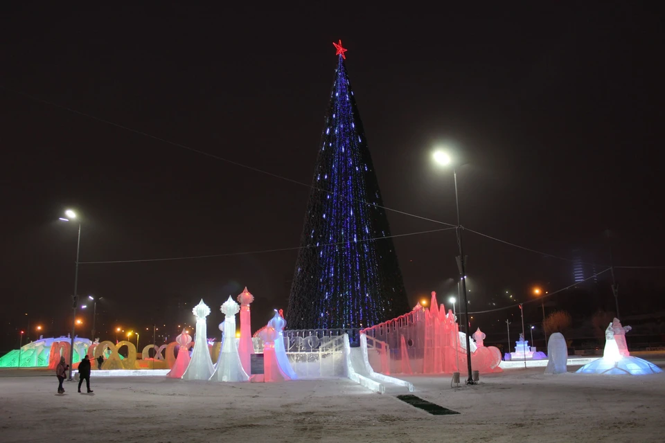 В Перми наконец-то открылся главный новогодний городок.