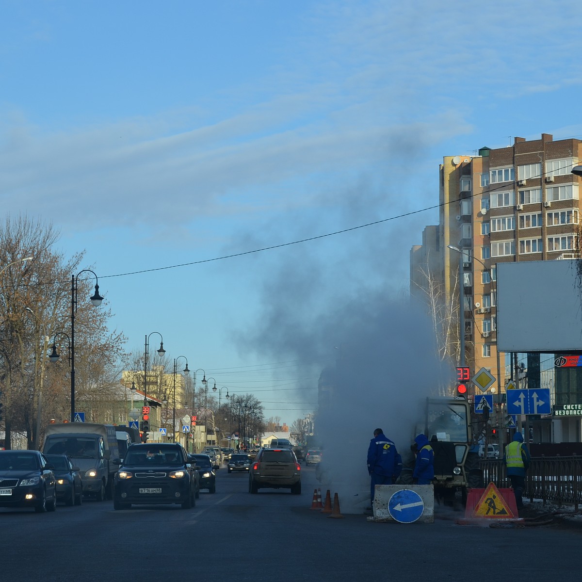 В центре Тамбова столбы пара бьют из под земли - KP.RU