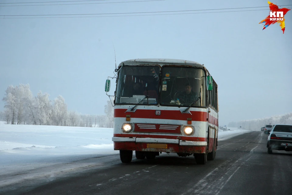Горно алтайск томск автобус. Автобус на Алтай из Новосибирска. Автобус Бийск Горно Алтайск. Автобус Новосибирск Горно Алтайск. Старые автобусы на Алтае.