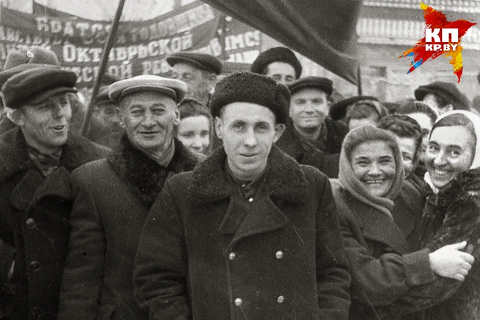 С этих снимков на нас смотрят лица наших предков. Фото: Петр ТАРАНДА