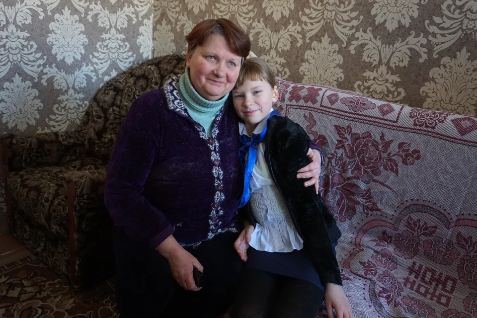 Бабушка Надежда Александровна и ее внучка Руслана четыре года не могли найти маму.