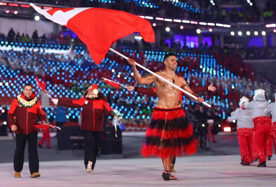 Лыжник из Тонга Пит Тафотуфуа поразил всех своих торсом еще на открытии Олимпиады в Рио-2018