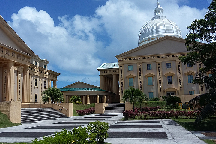 В ровном поле с видом на океан тайваньшы возвели новую столицу Нгерулмуд с точной копией американского Капитолия
