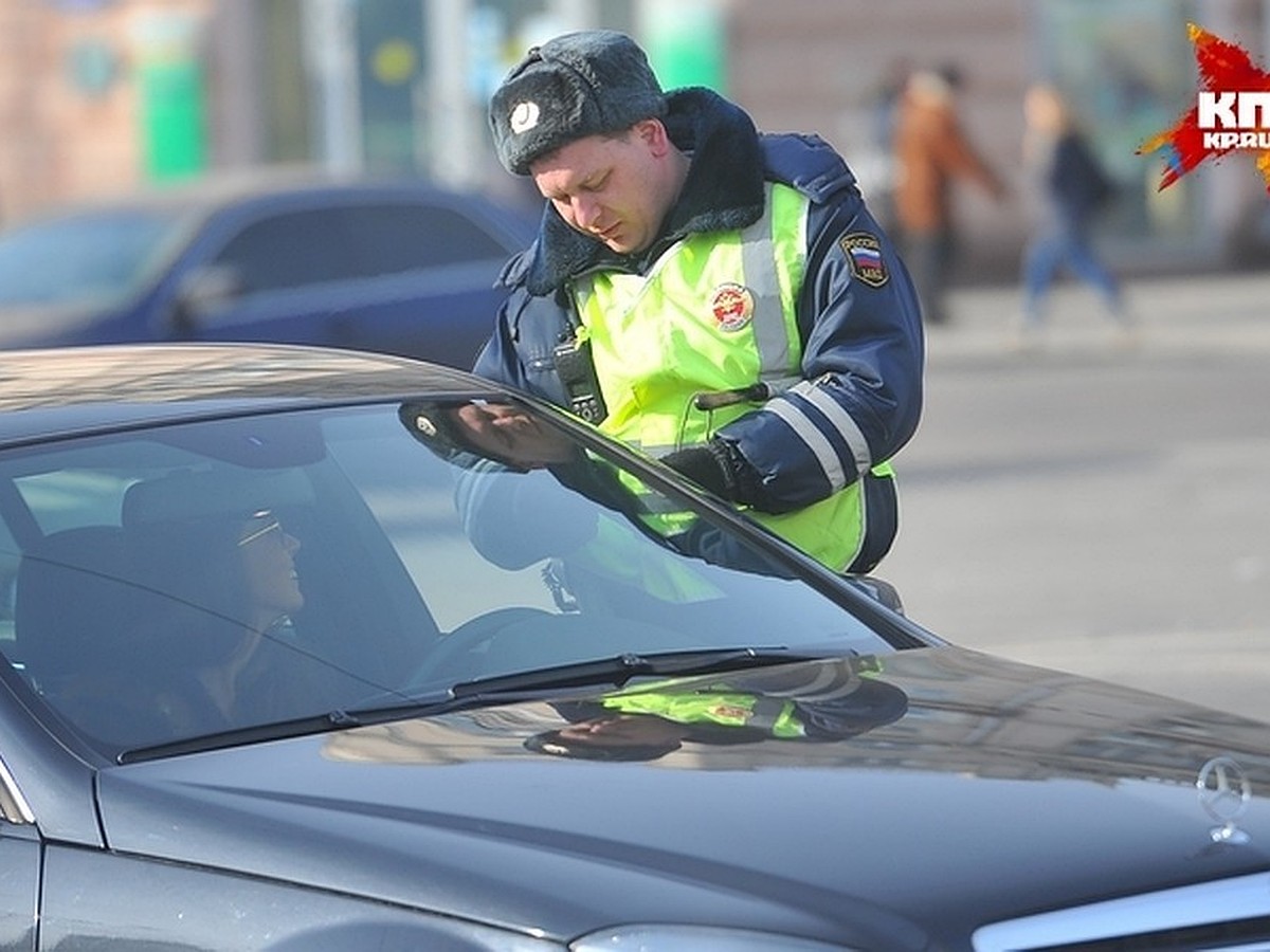 Как ижевчанам оспорить фото с камеры ГИБДД и можно ли оформить ДТП без  сотрудника Госавтоинспекции? - KP.RU