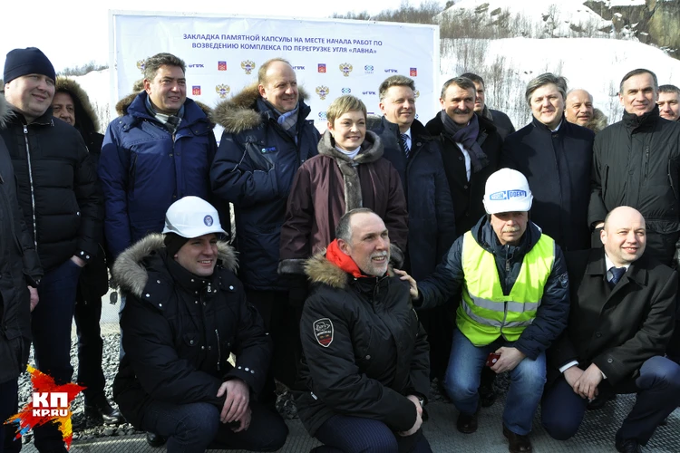 В Мурманске министр транспорта дал старт строительству угольного терминала «Лавна»