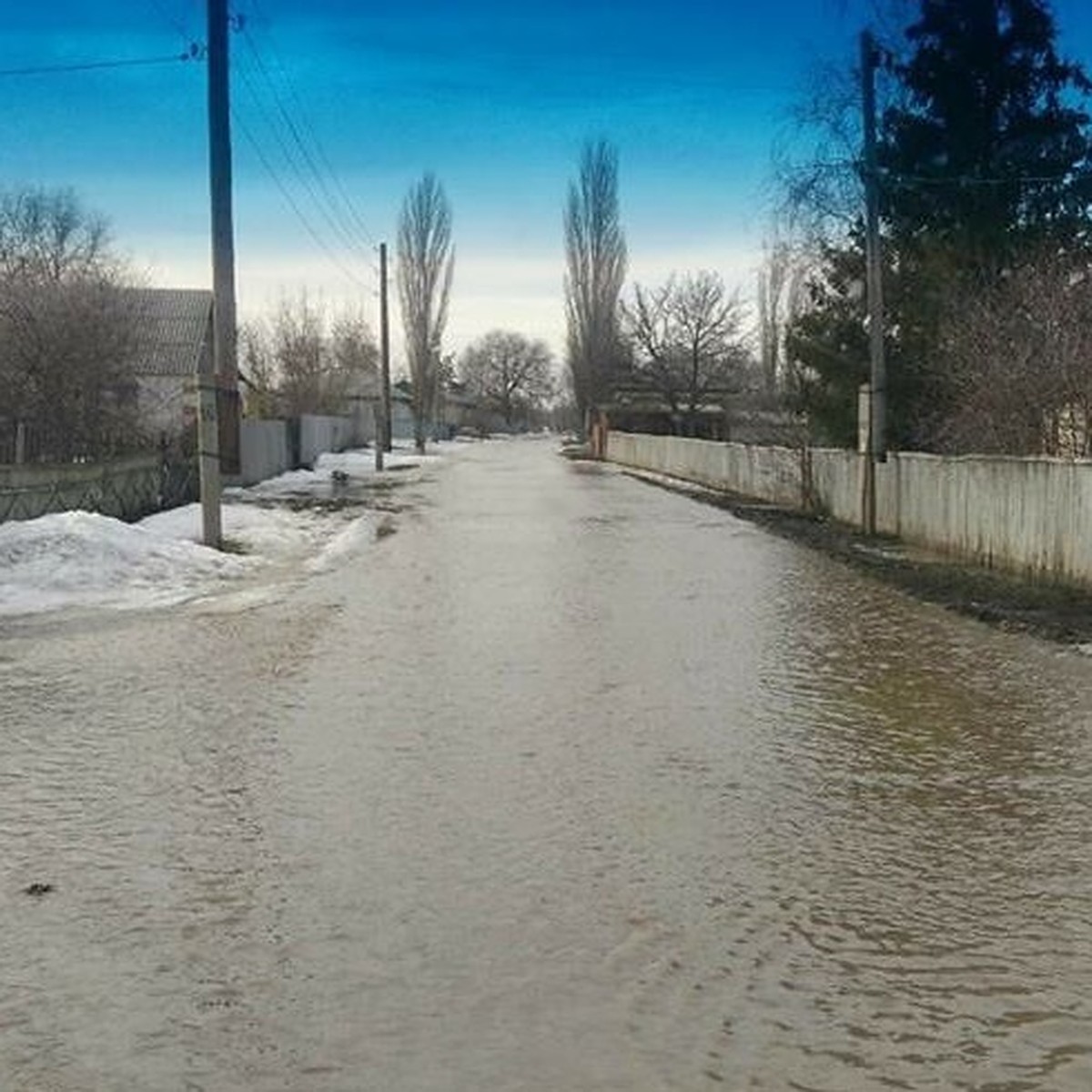 В Волгоградской области паводком размыло две дамбы - KP.RU