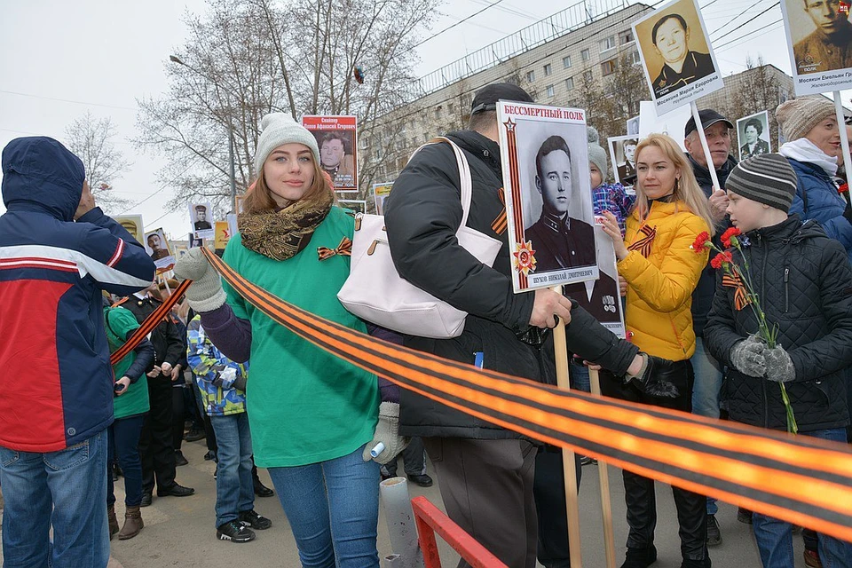 многие покупают символы Победы, создавая на них спрос