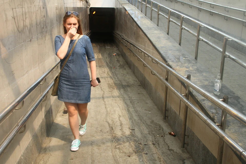 Реки мочи и горы бутылок: подземные переходы на Лядова шокируют нижегородцев и гостей города