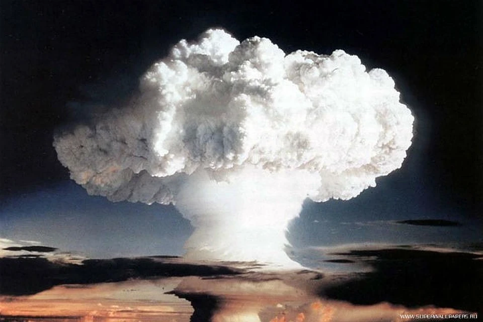 Гриб ядерного взрыва - зрелище красивое и разрушительное. Фото: cdn.fishki.net