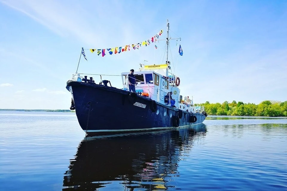 Исследовательское судно «Аксидиан» - наш «земляк». Прежде чем стать исследовательским, это был патрульный катер «Ярославец». Фото: Великие реки России/ facebook.com