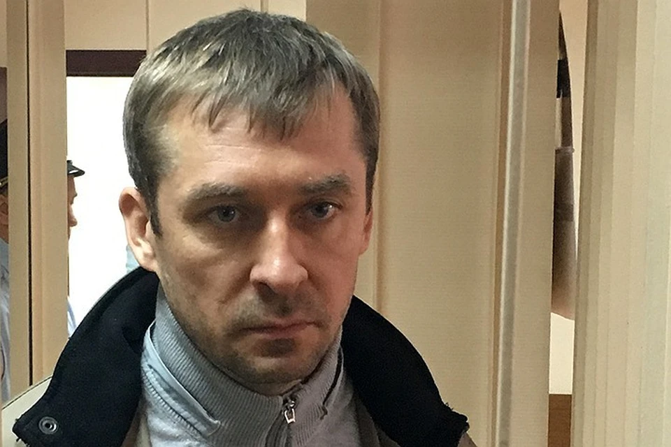 На прошлой неделе следователи СК России завершили расследование трех эпизодов о взятках экс-полковника Дмитрия Захарченко