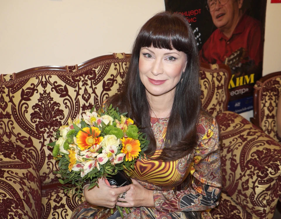 Актриса Нонна Гришаева