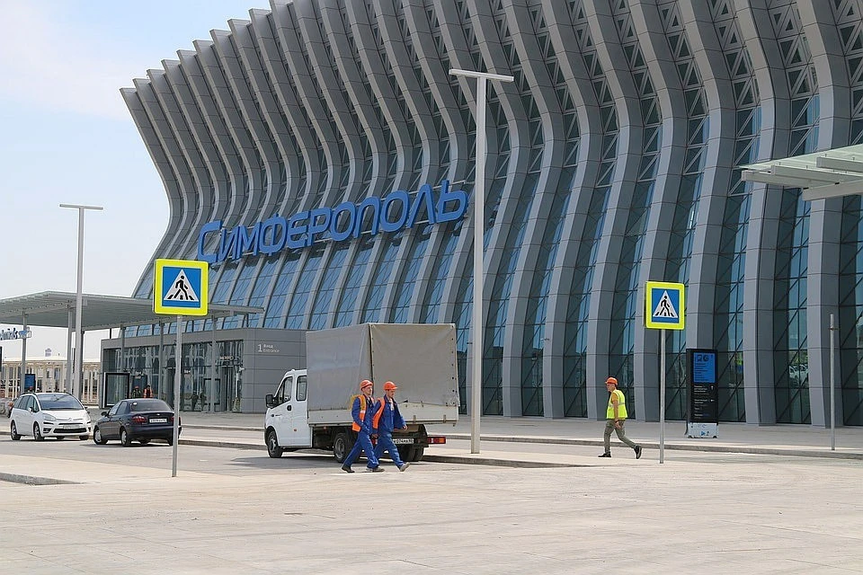 Делегатам из Норвегии показали новый терминал аэропорта Симферополя.