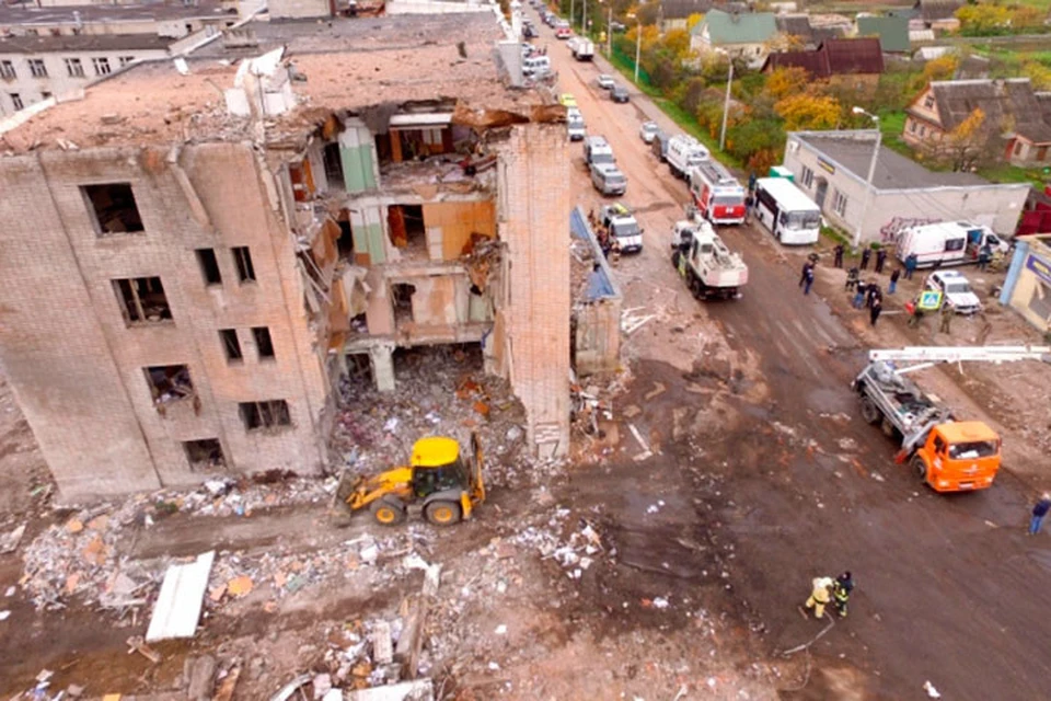 Так завод выглядит после взрыва. Фото: МЧС РФ по Ленинградской области