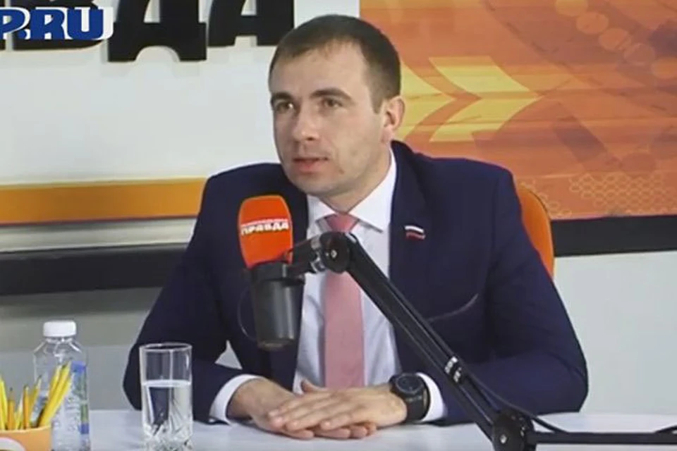 «Не только о политике»: интервью с депутатом Виталием Перетолчиным