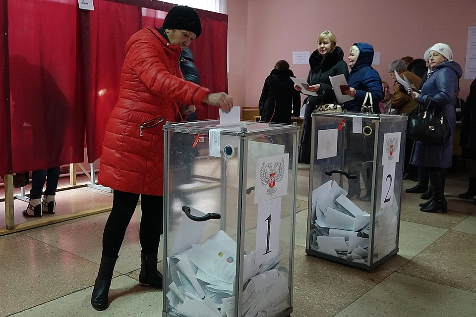 Голосование в прифронтовом участке на территории ДНР.