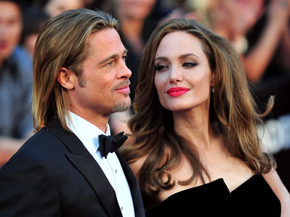 Брэд Питт и Анджелина Джоли будут разводиться еще целый год.