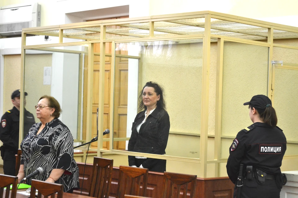 Бывшая судья Мартынова выслушала обвинительный приговор, иронически улыбаясь. Фото: пресс-служба Ростовского облсуда.