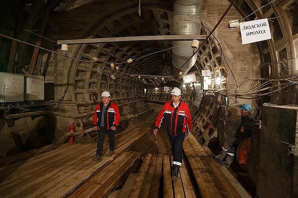 Задержки зарплаты, долги и срывы строков. Чем еще "знаменито" строиельство петербургского метро.