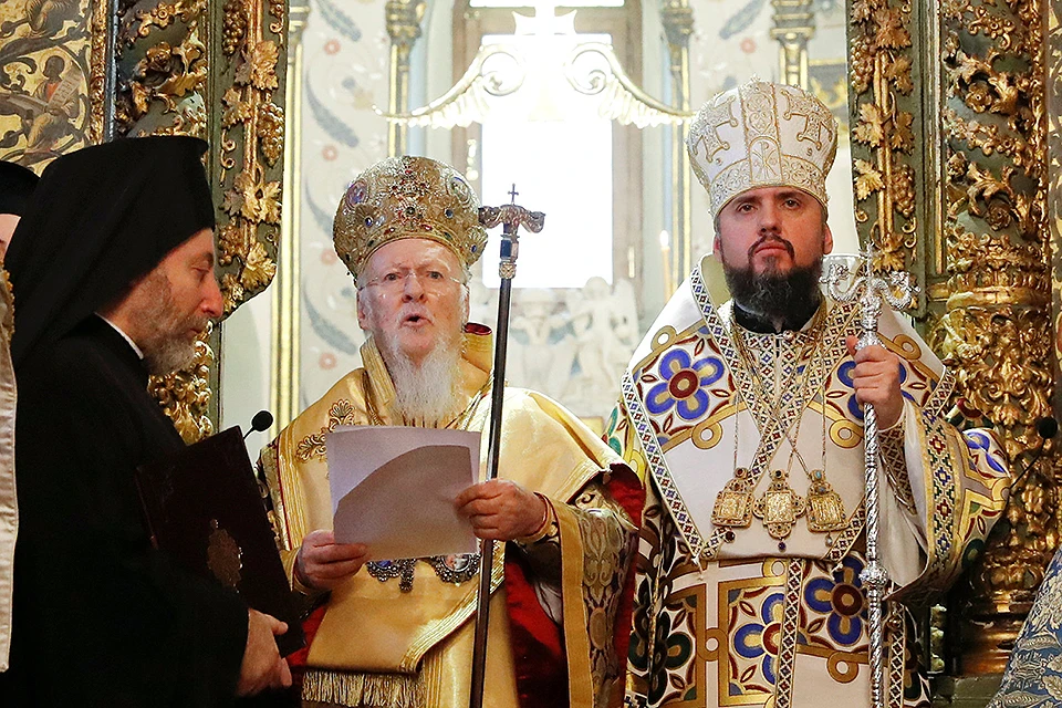 Константинопольский Патриарх Варфоломей и предстоятель Православной церкви Украины Епифаний.