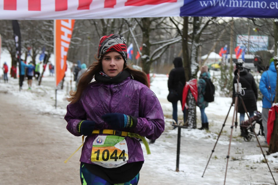 Ежегодно в марафоне участвуют тысячи бегунов. https://vk.com/lrmarathon