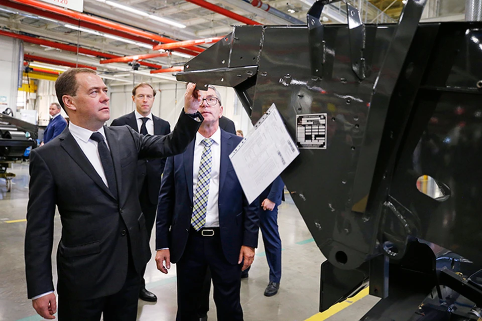 Дмитрий Медведев побывал в Краснодаре на заводе немецкого концерна «CLAAS». Фото: Дмитрий Астахов/ТАСС