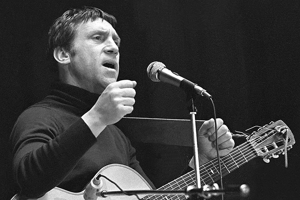 25 января 81 год назад родился кумир многих поколений, один из самых популярных людей в стране, певец, поэт и актер Владимир Высоцкий