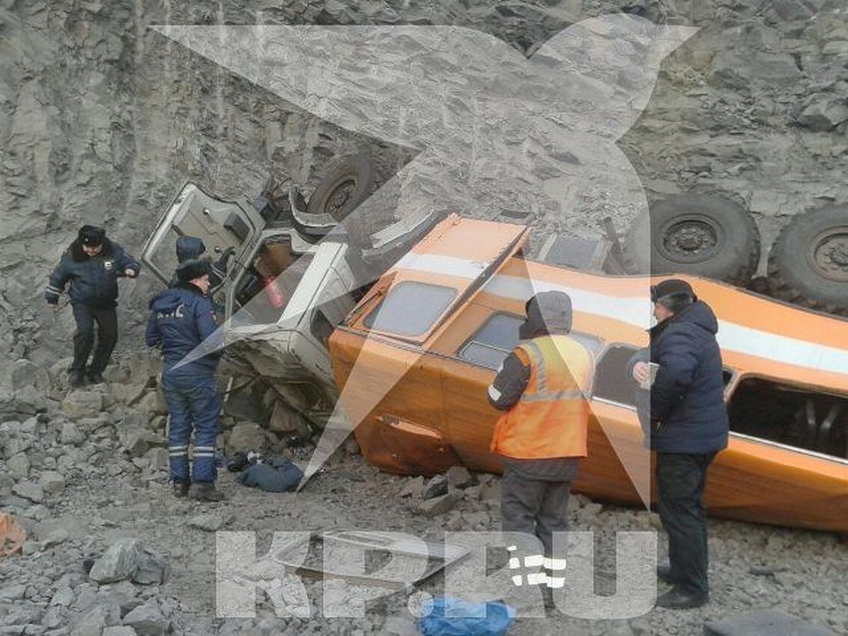 В Междуреченске на «Распадском» перевернулся автобус с вахтовиками - KP.RU