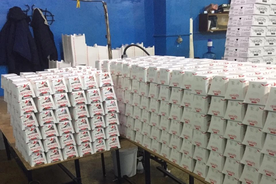 Конфеты готовили на продажу в промышленных масштабах. Фото из группы ВК "Ростов Главный".