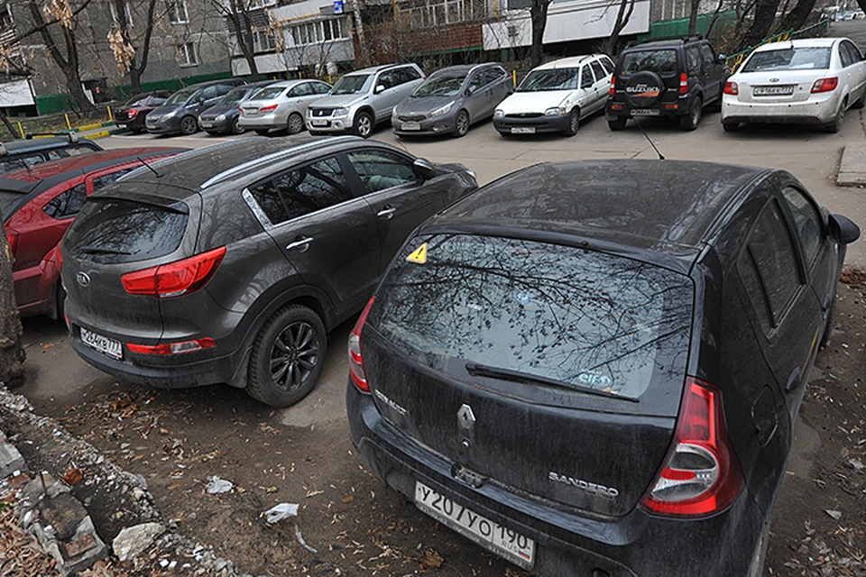 Инициатива по предложению аренды городских машиномест москвичам не имеет никакого отношения к парковкам во дворах