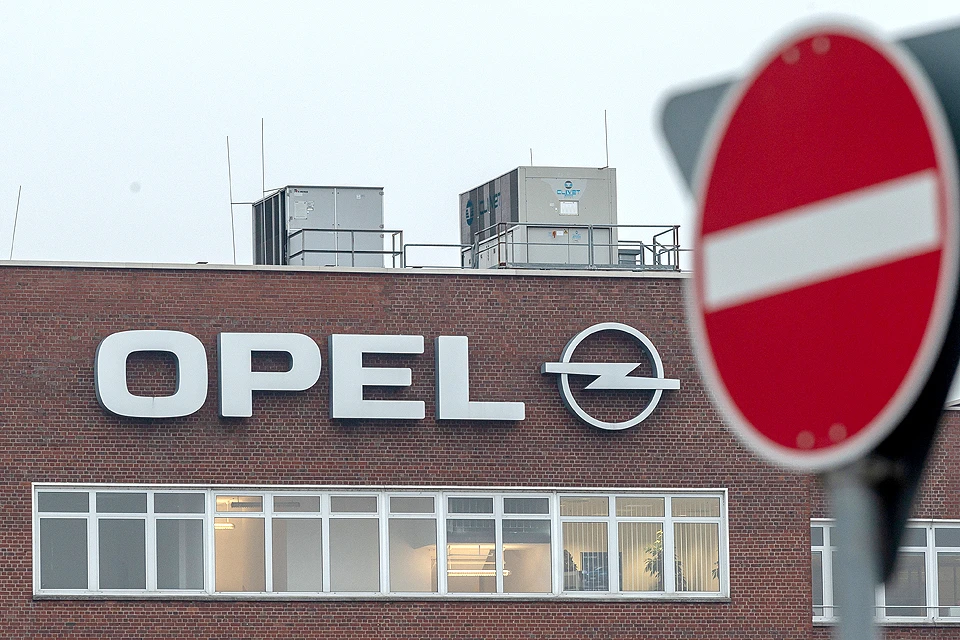 В России возобновятся официальные продажи автомобилей Opel.