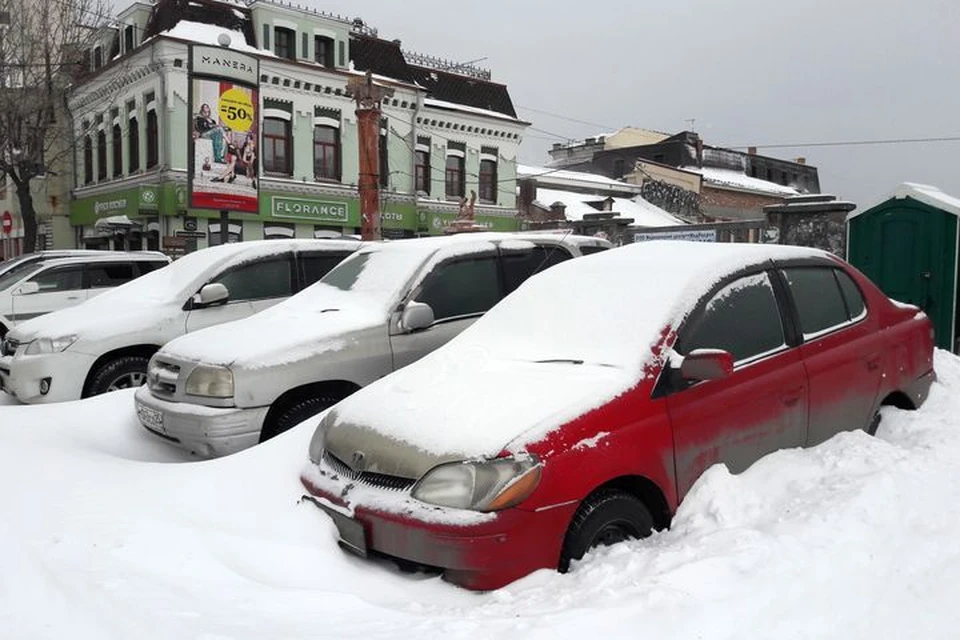 Снегопад 8 марта 2018 года стал для многих во Владивостоке неприятным сюрпризом