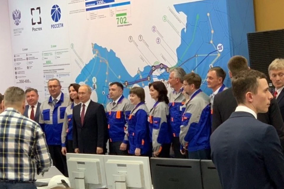 Президент РФ с рабочей поездкой прибыл в Крым 18 марта