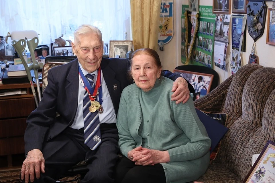 Герман Семенович и Нина Максимовна Зонины поженились в 1949 году. Фото: Пресс-служба администрации СПб