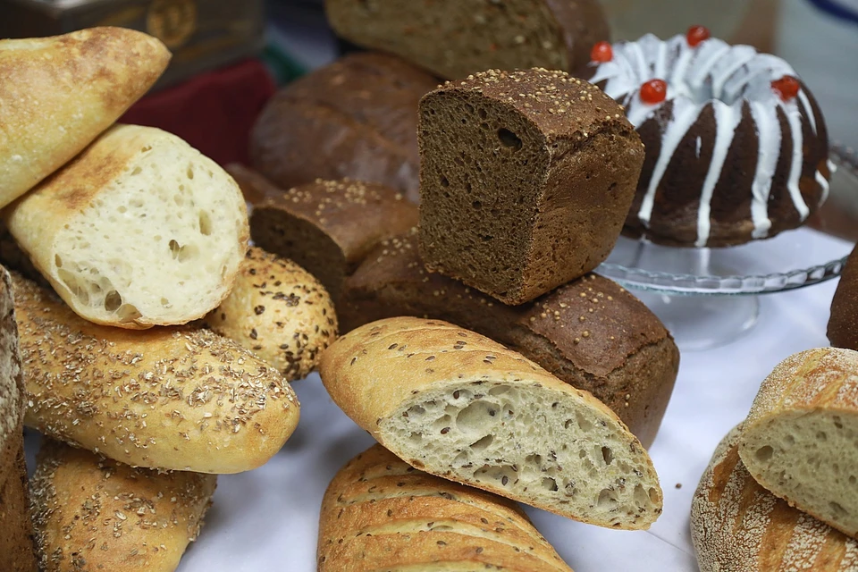 Плесень и патогены: в Красноярске забраковали каждую 14-ю булку хлеба.